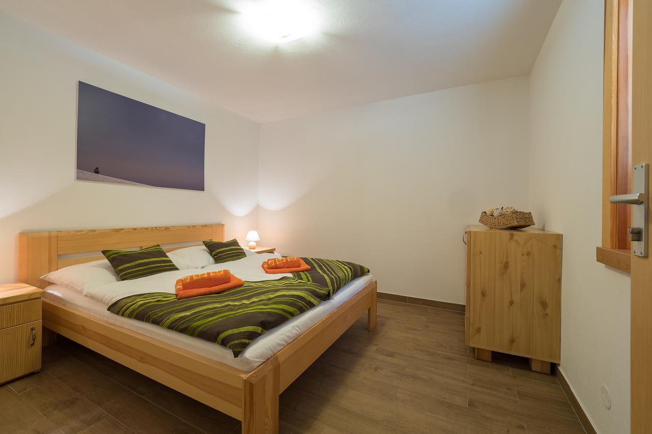 Apartment House Kongen 데마노브스카돌리나 외부 사진